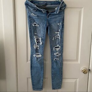 American Eagle Women’s Distressed Jean Jeggings
